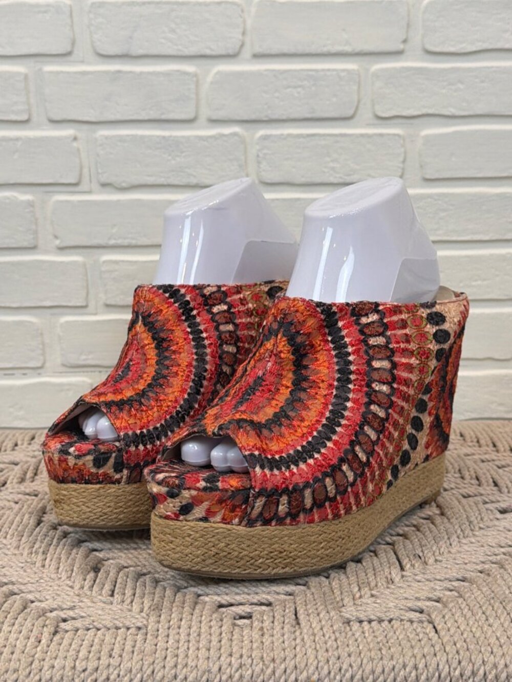 Chinese Laundry Kabooom Embroidered Wedge Mules Multicolor Espadrille Size 9